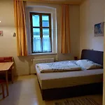 Manuela Apartman